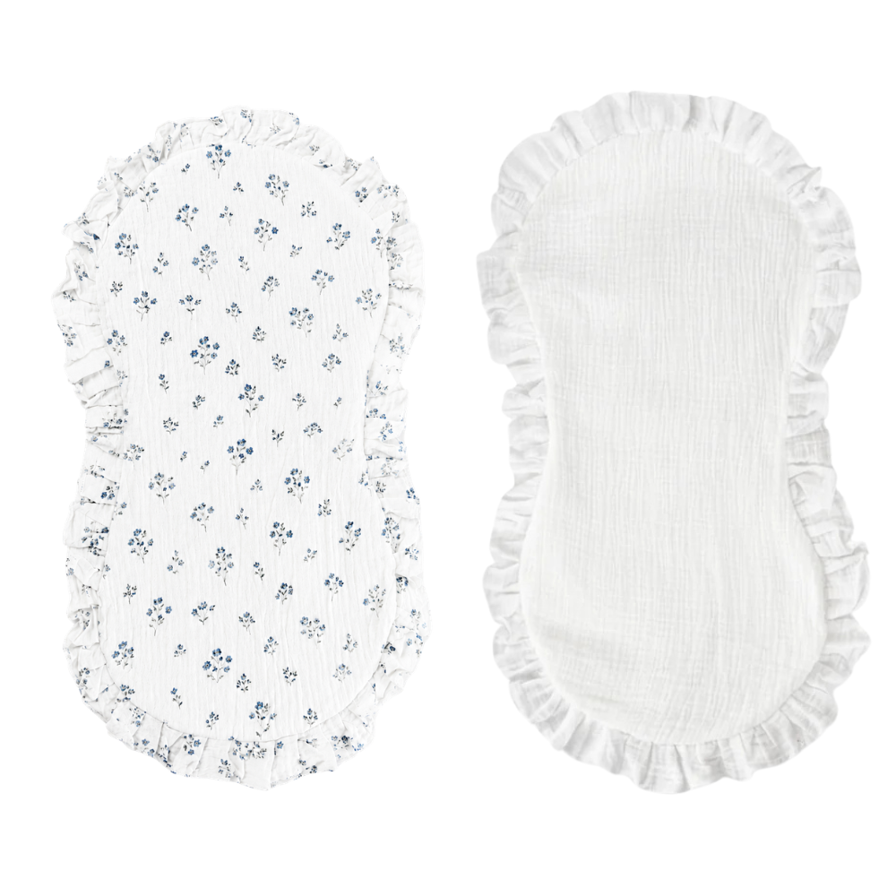 2pk gulpeklut med vanntett underside - Mix Blå blomster + Hvit blonder