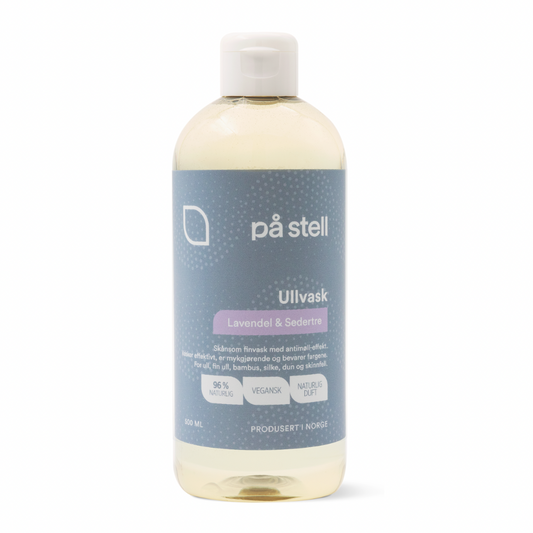 På Stell Ullvask. Vaskemiddel med frisk duft av sitron fra På Stell som kan brukes til å vaske ullklær til både barn og voksne.
